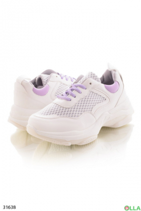 Женские кроссовки с фиолетовыми шнурками