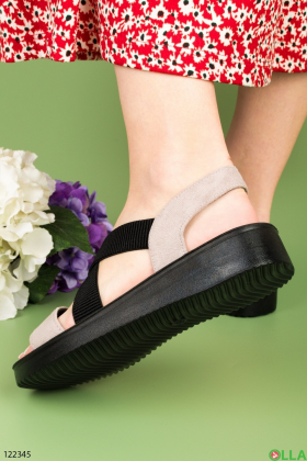 Women's black and beige low-top sandals