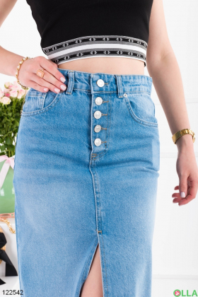 Женская синяя джинсовая юбка с разрезом