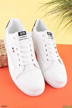Men's white lace-up sneakers