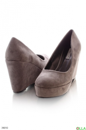 Women's wedge shoes