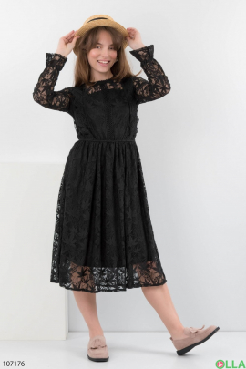 Жіноча чорна сукня з мереживом