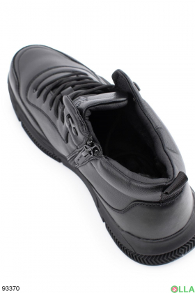 Чоловічі чорні зимові черевики