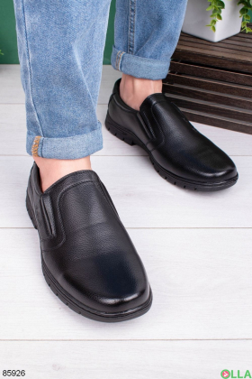 Men's black shoes made of eco-leather