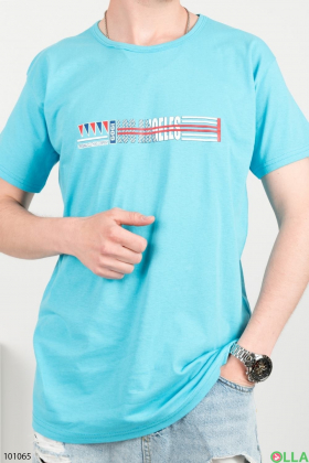 Чоловіча блакитна футболка з написом