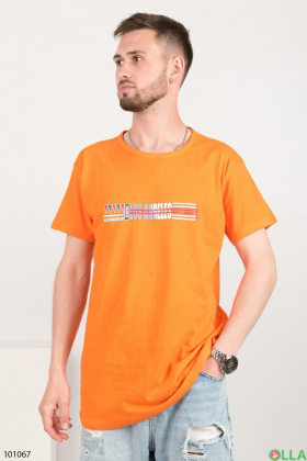 Чоловіча помаранчева футболка з написом