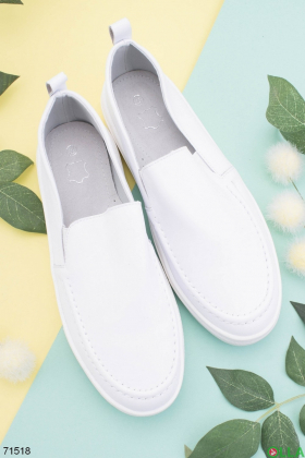 Women's white ballet flats made of genuine leather