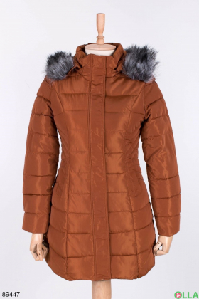 Жіноча зимова коричнева куртка з капюшоном