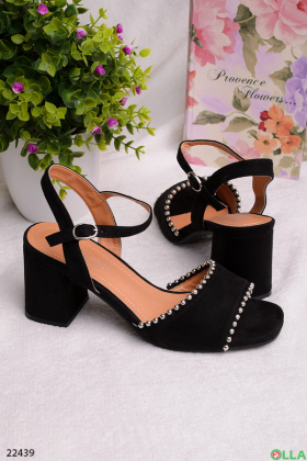 Sandals with wide heels