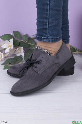 Женские темно-серые туфли на шнуровке