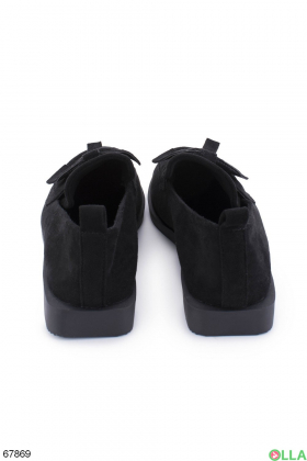 Жіночі чорні туфлі з екозамші