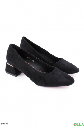 Женские черные туфли на небольшом каблуке