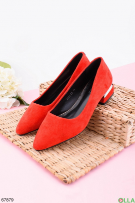 Жіночі червоні туфлі з гострим носком