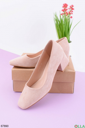 Women's beige shoes with heels