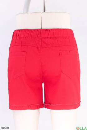 Женские красные джинсовые шорты