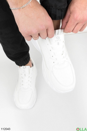 Мужские белые кроссовки из эко-кожи