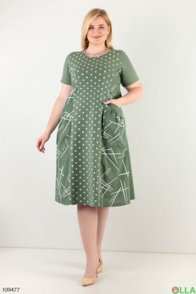 Женское зеленое платье-батал