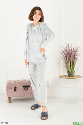 Women's light gray pajamas