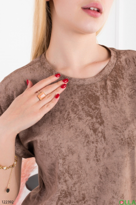 Жіночий коричневий комплект із футболки та шорт