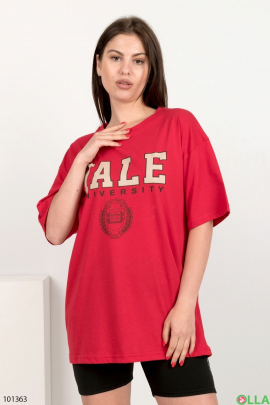 Жіноча червона футболка з написом