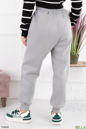 Жіночі сірі спортивні брюки-джогери на флісі