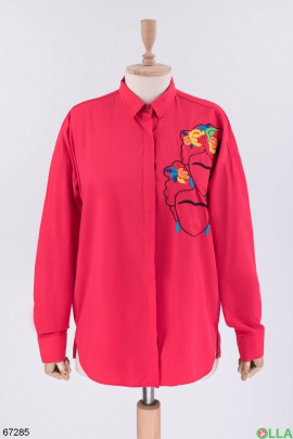 Женская красная рубашка с рисунком 