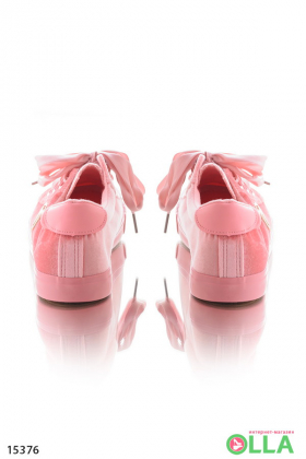 Розовые  кеды с атласными шнурками
