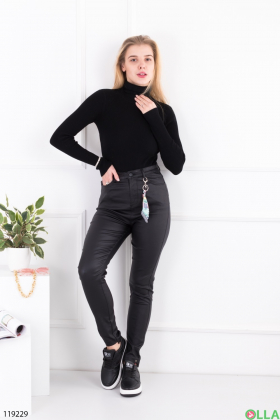 Женские черные брюки-скинни из эко-кожи