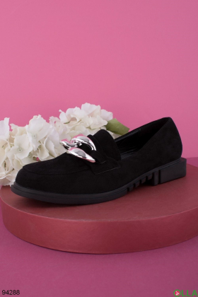 Женские черные туфли с цепочкой