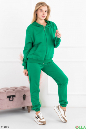 Женский зеленый спортивный костюм