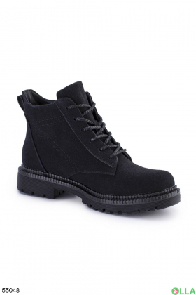 Women's lace-up boots