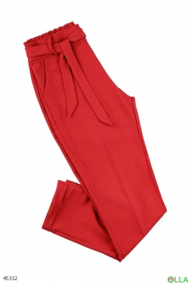 Женские брюки красного цвета