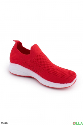 Женские красные кроссовки из текстиля