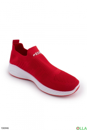 Женские красные кроссовки из текстиля