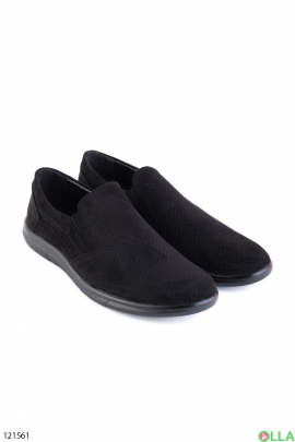 Men's black shoes with perforation