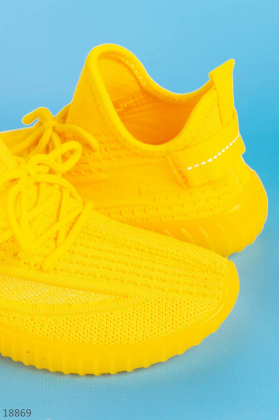 Жовті кросівки для дівчаток. Meitesi