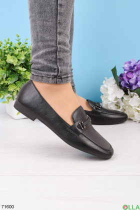 Жіночі чорні туфлі