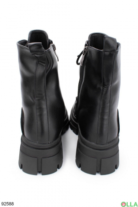 Жіночі чорні черевики на підборах