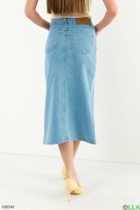 Женская голубая джинсовая юбка с разрезом