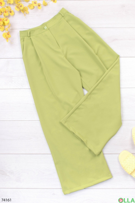 Жіночі зелені брюки
