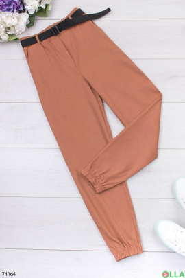 Жіночі коричневі брюки