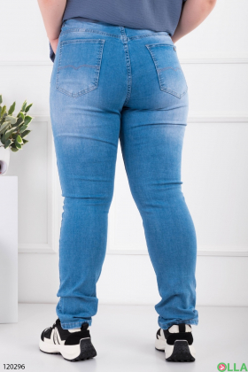 Women's light blue jeans