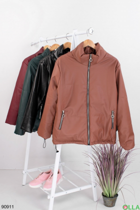 Женская коричневая куртка из эко-кожи