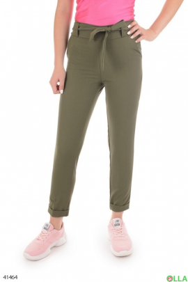 Women's trousers in a classic style