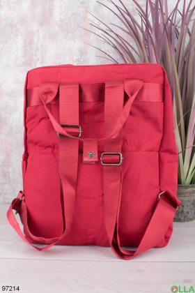 Жіночий червоний рюкзак
