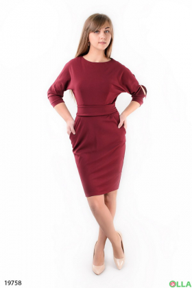Жіноча сукня бордового кольору