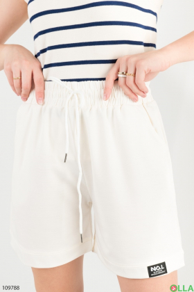 Women's white knitted shorts