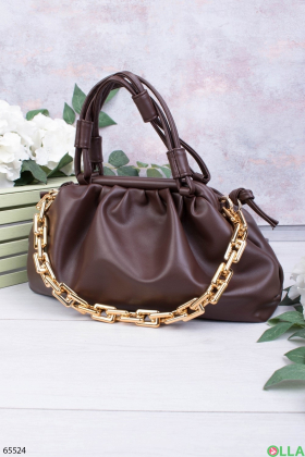 Женская темно-коричневая сумка с цепью