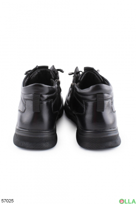 Чоловічі чорні черевики