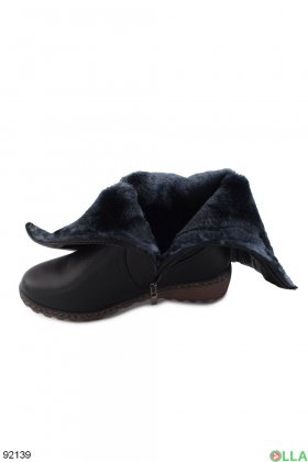 Жіночі зимові чорні чоботи з еко-шкіри
